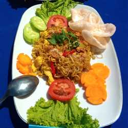 Mie Goreng Sayur Telur Sobek